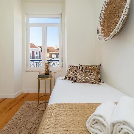 Flat For 10 Minutes From Intendente Апартаменты Лиссабон