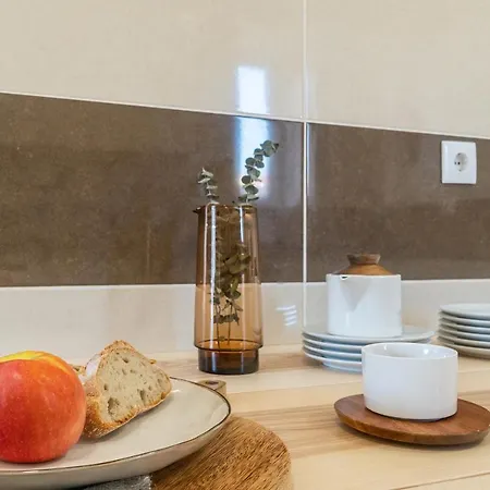 Flat For 10 Minutes From Intendente Διαμέρισμα